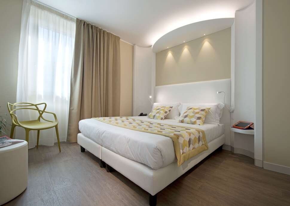 Ark Hotel - Vlucht + hotel Verona