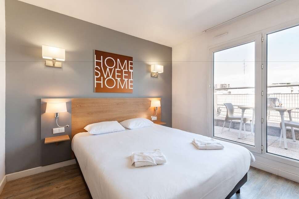 Residhotel Le Grand Prado - Vlucht + hotel Marseille