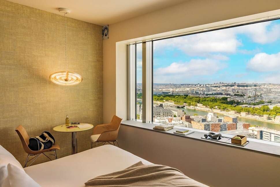 TOO Hotel Paris - Vlucht + hotel Parijs