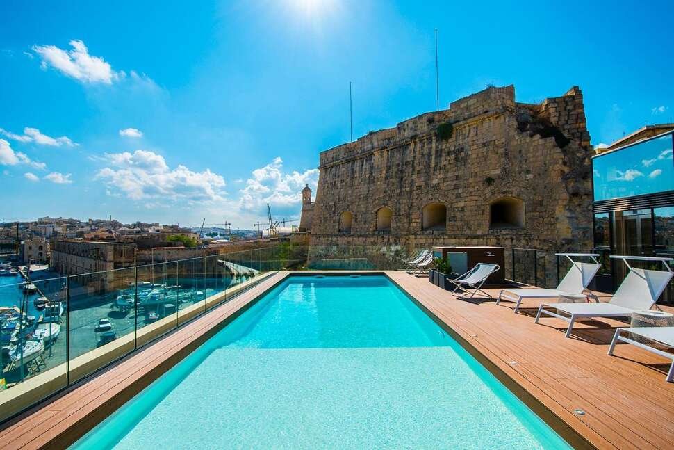 Cugo Gran Macina Grand Harbour - Vlucht + hotel Valletta