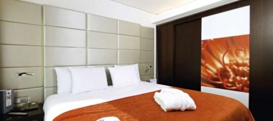 Eurostars Grand Central - Vlucht + hotel München