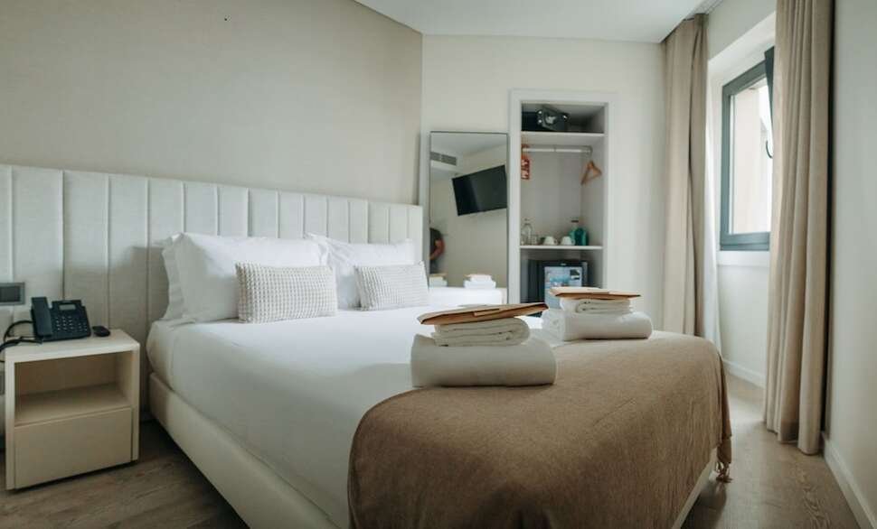 Next Level Premium Hotels - Vlucht + hotel Lissabon