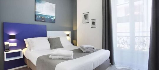 Alcove Hotel Nice - Vlucht + hotel Nice
