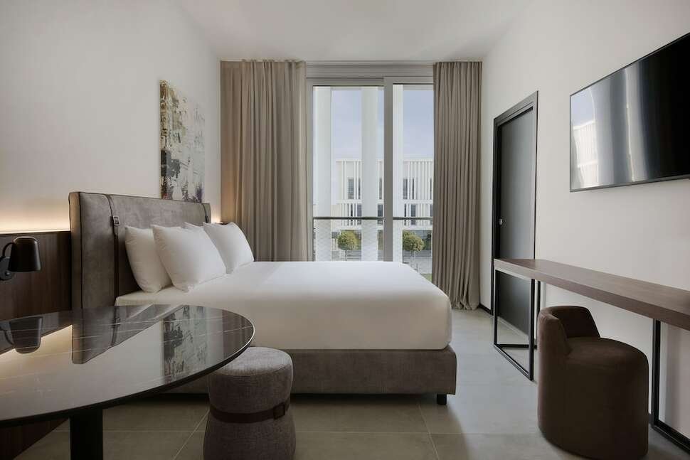 J hotel - Vlucht + hotel Turijn