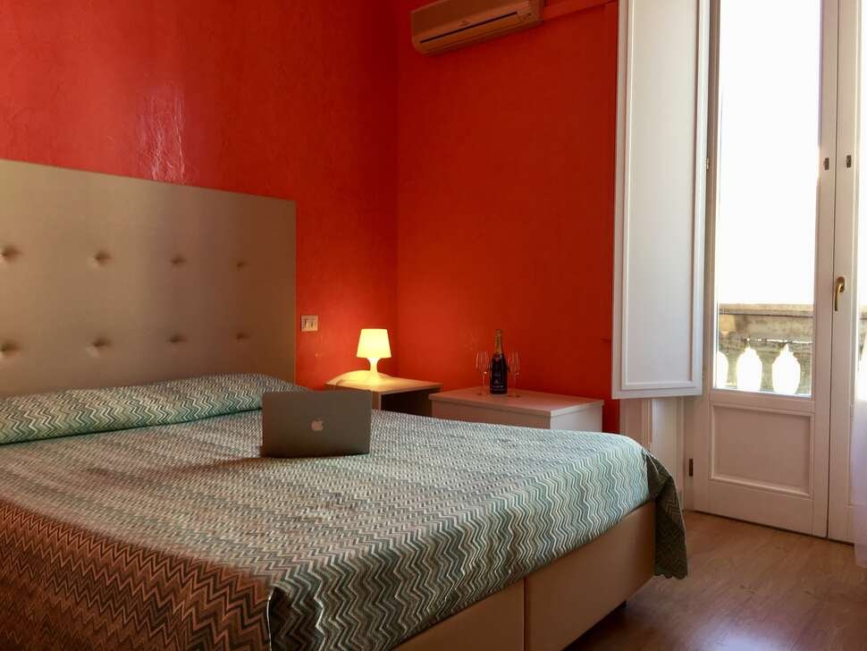 38 Aira Hotel - Vlucht + hotel Palermo