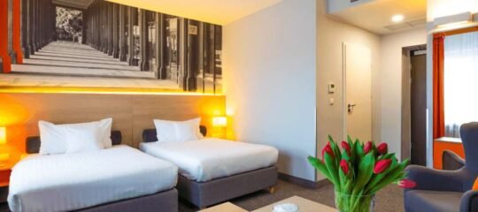 Mdm Hotel - Vlucht + hotel Warschau