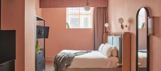 Whitworth Locke - Vlucht + hotel Manchester