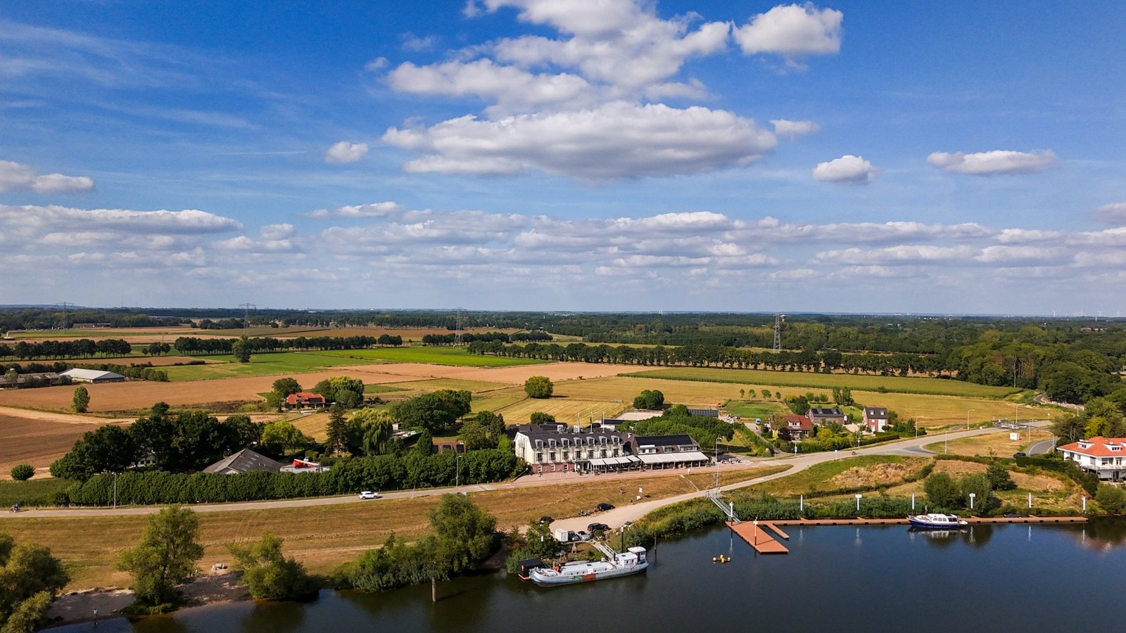 Hotel Hoogeerd | Bezoek kastelen, charmante vestingstadjes en bruisend Nijmegen | incl. 3-gangendiner