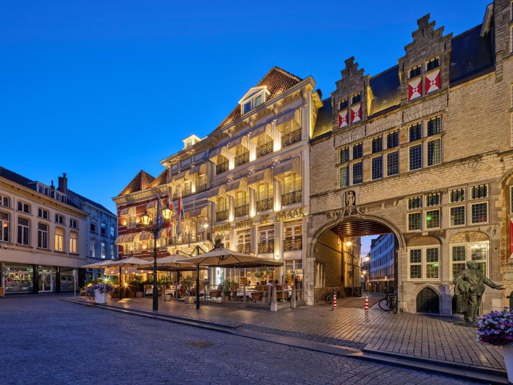 Grand Hotel De Draak | Verblijf 4 dagen in het historische hart van Bergen op Zoom | incl. 4-gangendiner