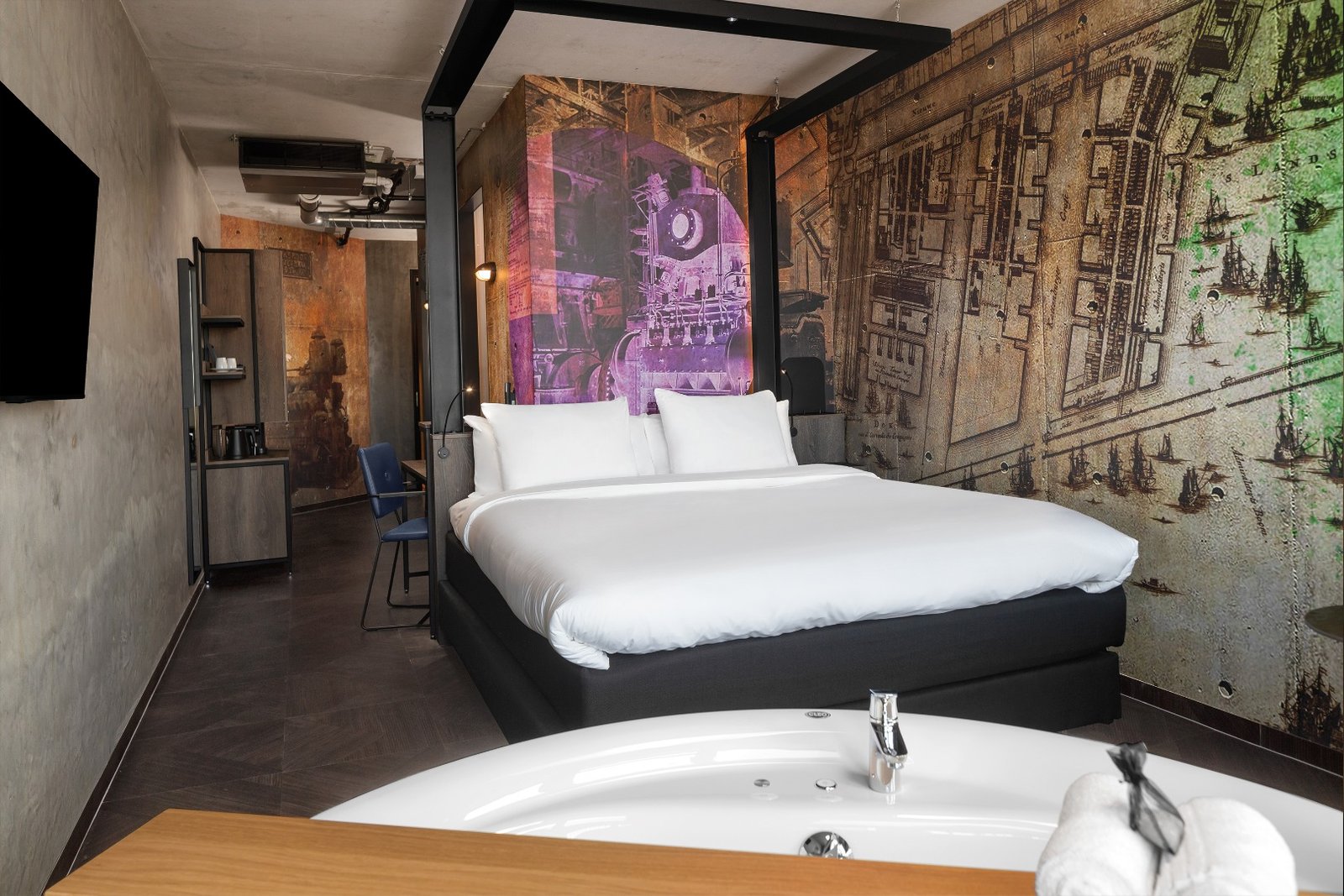 Inntel Hotels Amsterdam Landmark | Verblijf in een Wellness Kamer met privé sauna en bubbelbad