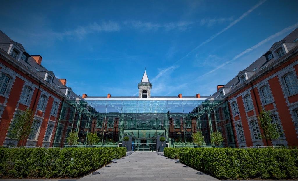 Royal Hainaut Spa & Resort Hotel | Verblijf 3 dagen in 18-eeuws 4* Spa hotel met uitstekende restaurants | incl. 3-gangendiner